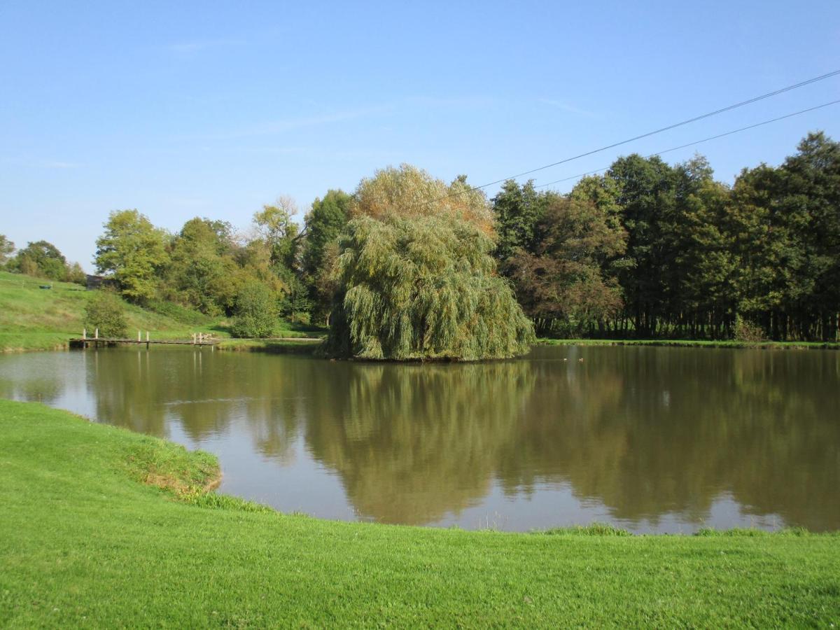 Roulotte Panoramique Du Moulin Bed & Breakfast Chatillon-sur-Marne Exterior photo